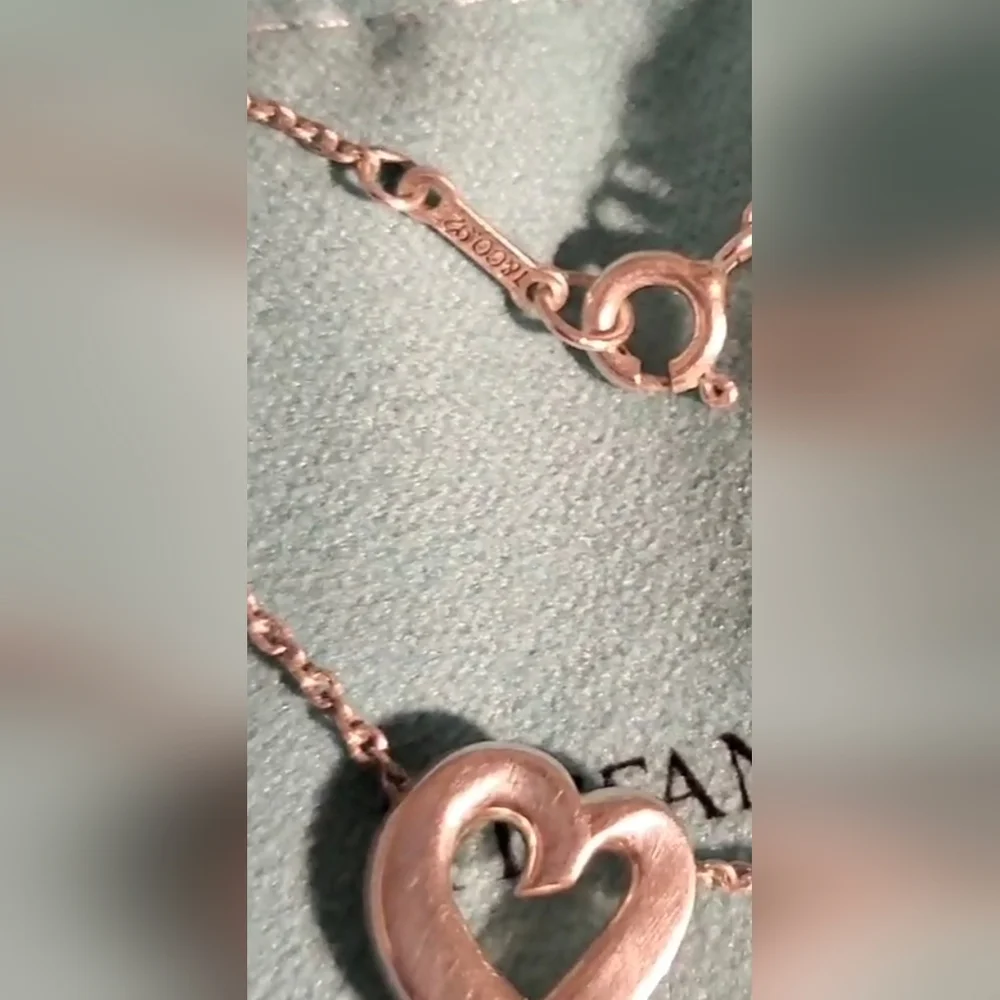 Tiffany Paloma Picasso Loving Heart Pendant Necklace Sterling Silver Luxury - Picture 10 of 17